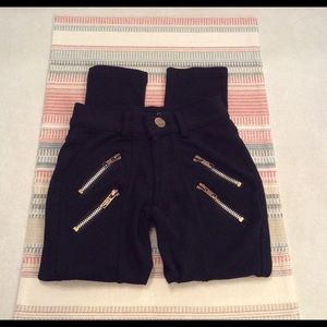 O.S.C. black leggings. Size 4.